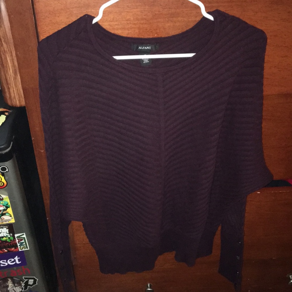 Long sleeve sweater